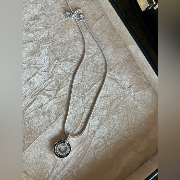 Swarovski pendant and chain - Picture 3 of 3